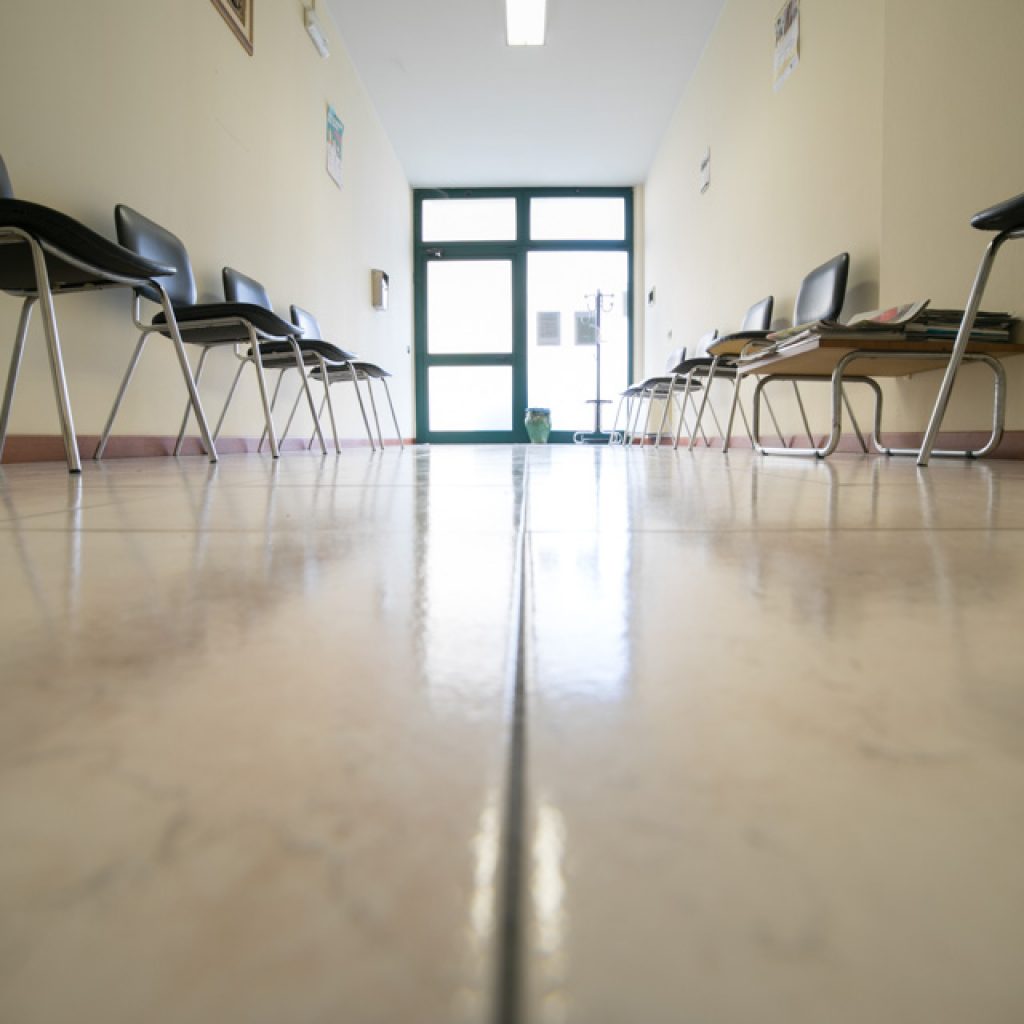 4z3a4678 Sala di attesa